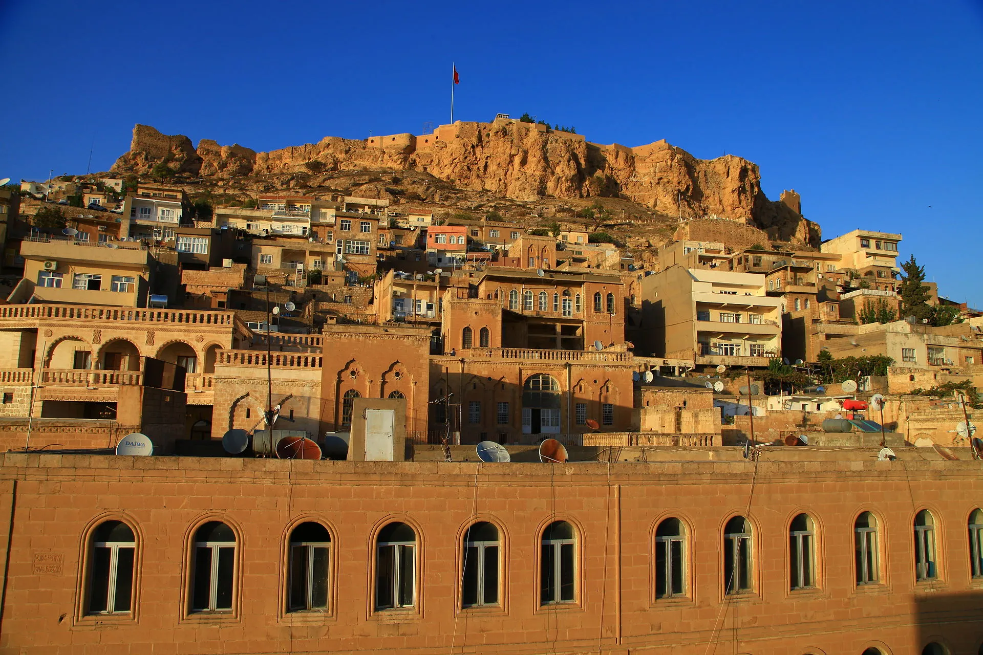 La forteresse de Mardin (Mardin Kalesi) — Un nid d'aigle surplombant la Mésopotamie
