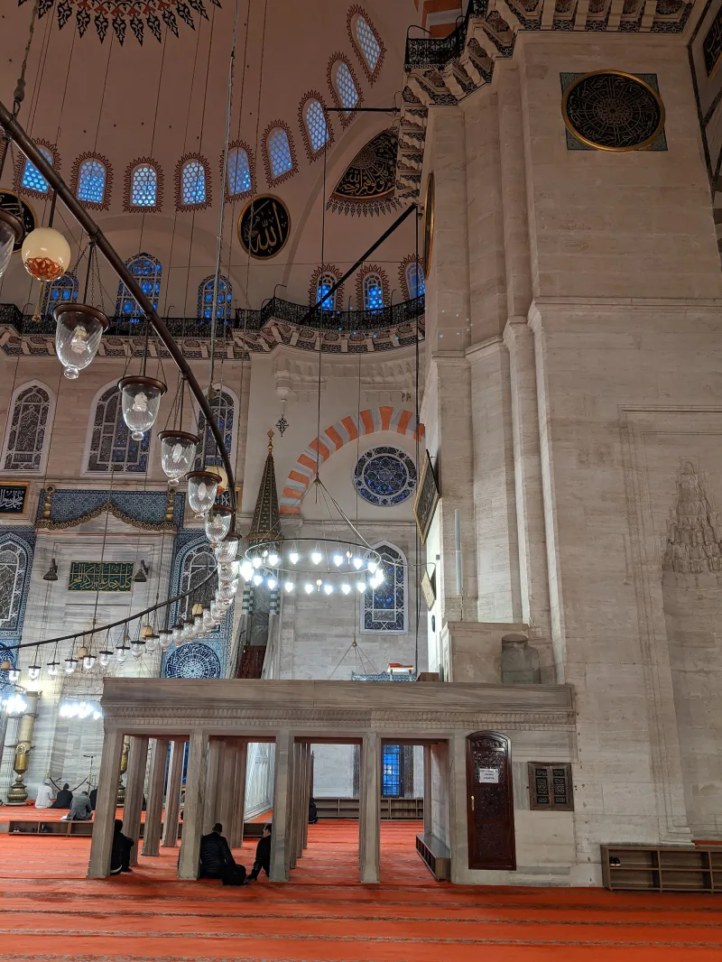 De Süleymaniye-moskee — een meesterwerk van Sinan in Istanbul