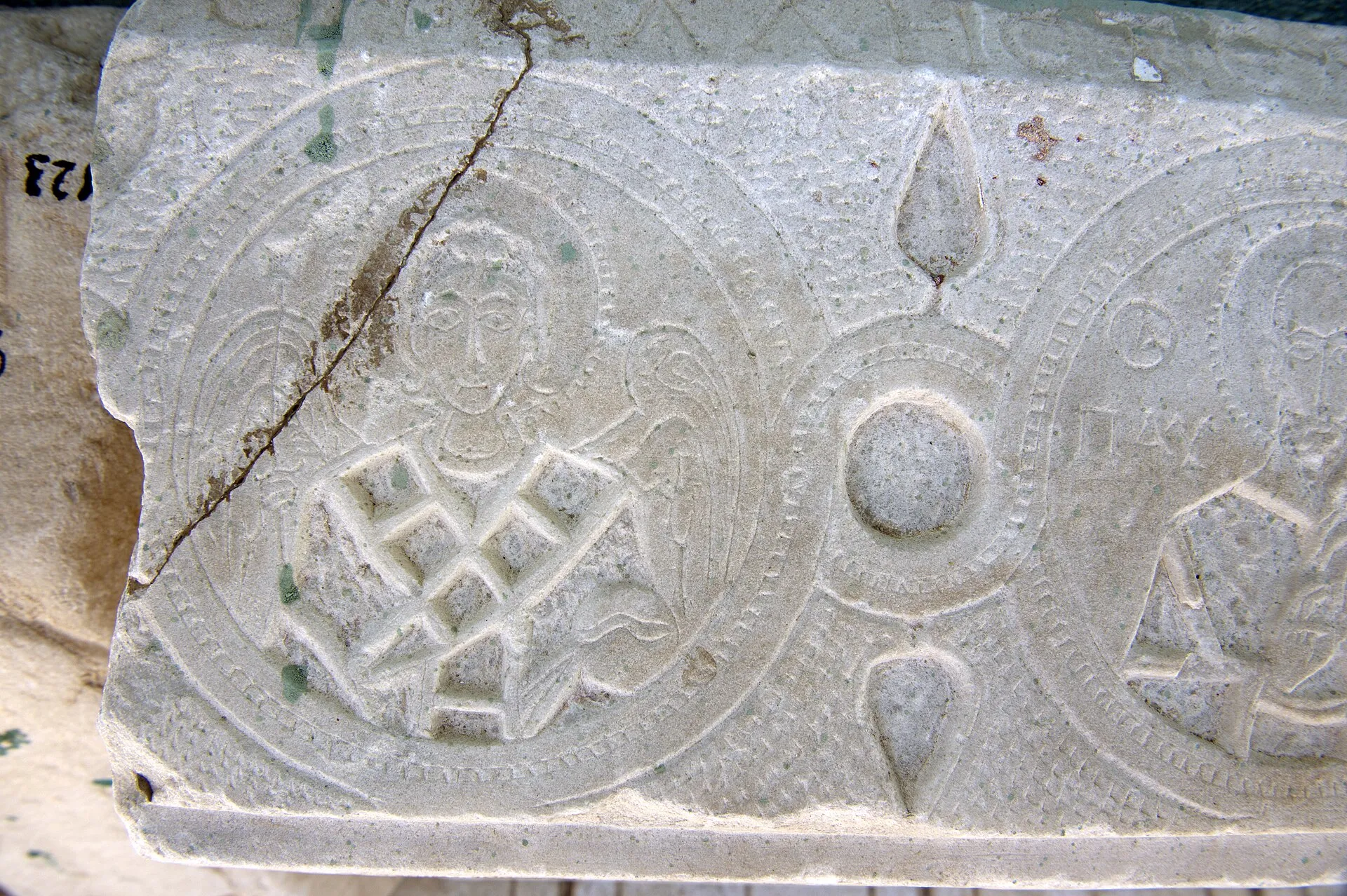 Musée archéologique d'Uşak — Le trésor de Karun et l'or lydien