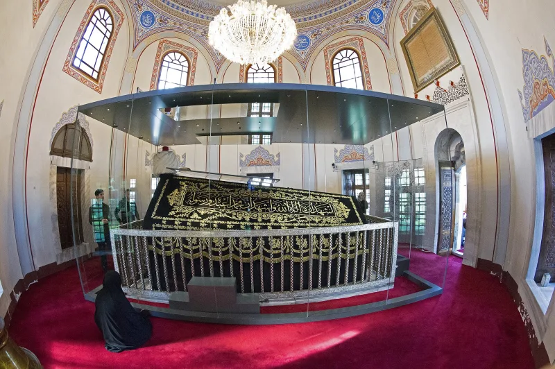 De Yavuz Selim-moskee in Istanbul — reisgids en geschiedenis