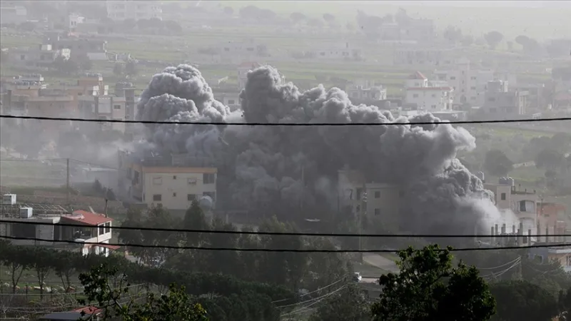 Zehn Menschen wurden bei einem israelischen Luftangriff auf ein Gebäude im Ostlibanon getötet