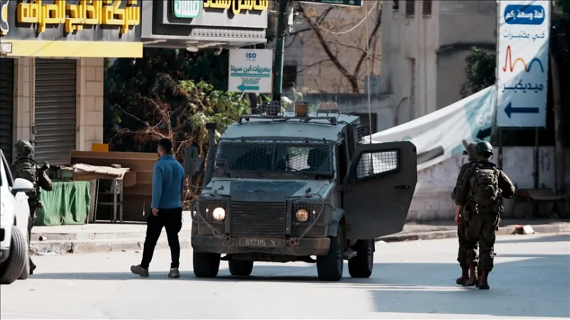Bei einem Angriff der Israelis, die palästinensisches Land besetzt halten, in Tubas wurden einige Palästinenser verletzt