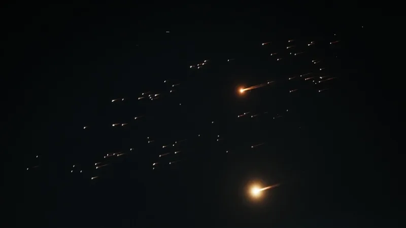 Útoky Iránu na krajiny Perzského zálivu pokračujú