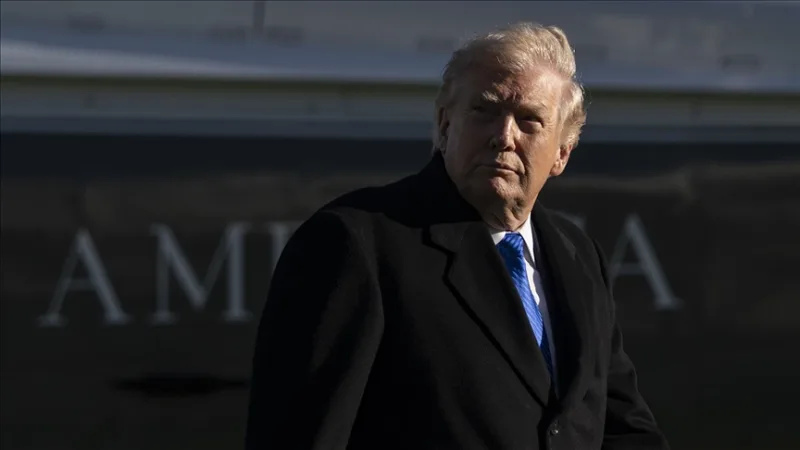 Americký prezident Trump oznámil spustenie aplikácie pre smartfóny, prostredníctvom ktorej bude možné sledovať dianie v Bielom dome