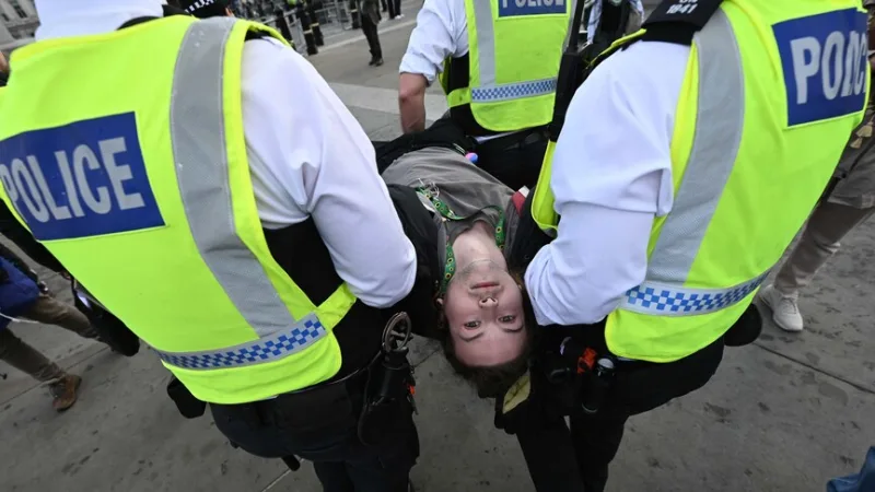 En Londres, 523 personas fueron detenidas durante una manifestación de apoyo al grupo «Palestine Action»