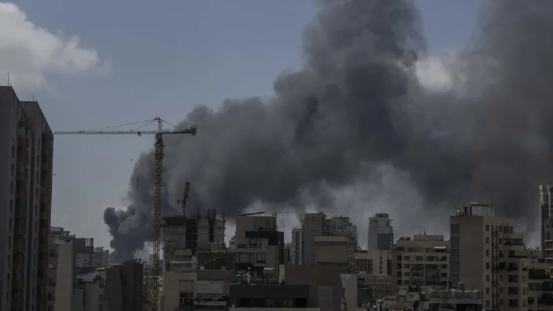 Israël a annoncé avoir achevé le siège de Bint Jbeil, dans le sud du Liban, et avoir lancé l'opération d'occupation