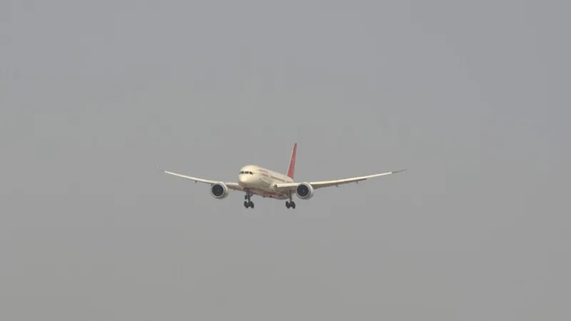 Indian airlines warn that operations will cease if fuel tax cuts are not implemented