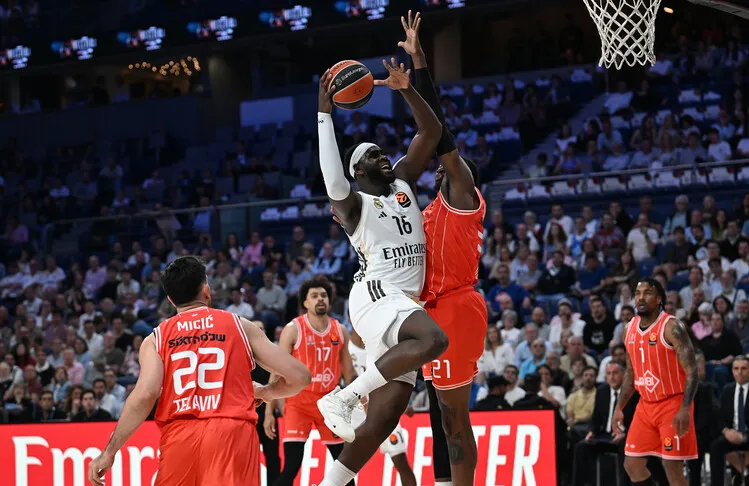 Real Madrid advanced to the Final Four of the EuroLeague after defeating Hapoel IBI Tel Aviv